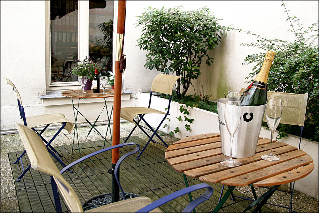 ปาวีลลอง วีลลิเย่ร์ เอตวล โอแตล Hotel ปารีส ภายนอก รูปภาพ
