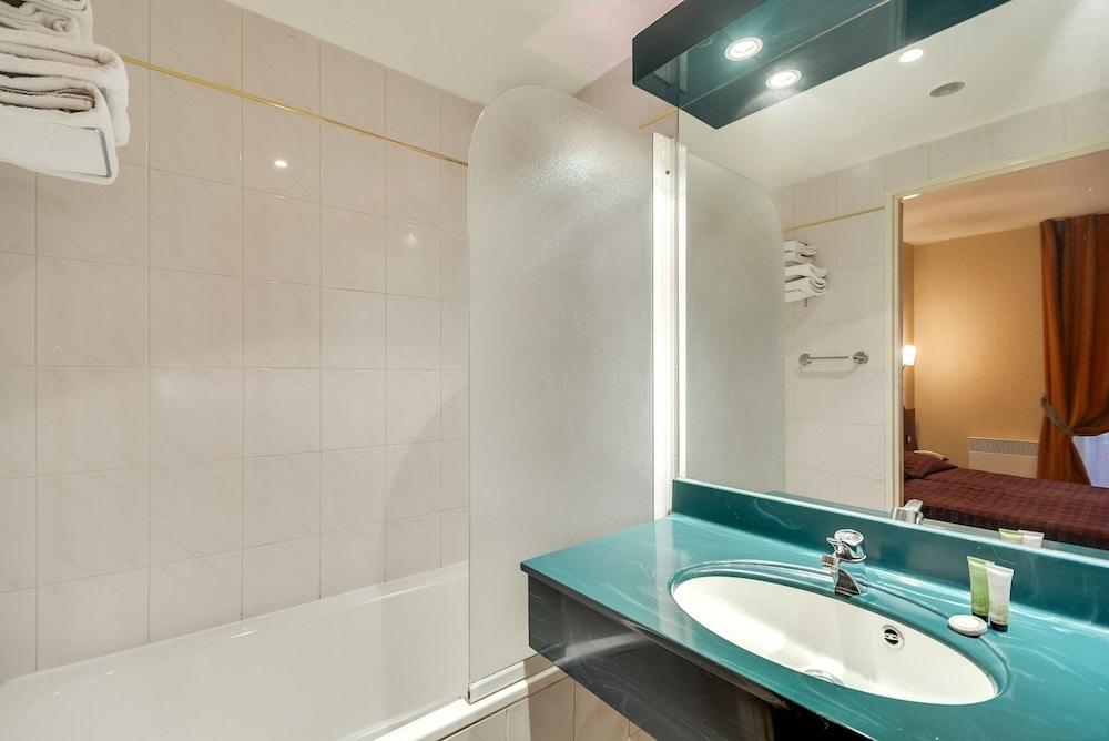 ปาวีลลอง วีลลิเย่ร์ เอตวล โอแตล Hotel ปารีส ภายนอก รูปภาพ
